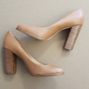 Banana Republic Tan Block Heel Shoes
